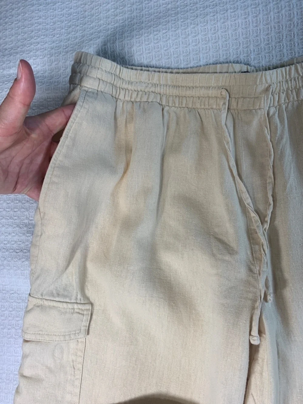 Banana Republic linen blend butter yellow cargo joggers size large
